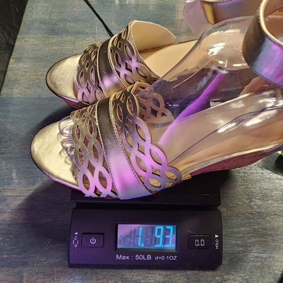 Isaac Mizrahi Platform Sandal Women's 9M Gold Leather Ankle Strap Cork Wedge - Picture 12 of 12